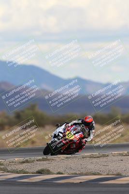 media/Nov-16-2025-Race Pace (Sun) [[8c5fa54630]]/Non Verified Riders (1st 20 Minutes)/5-Turn 15 (110pm)/